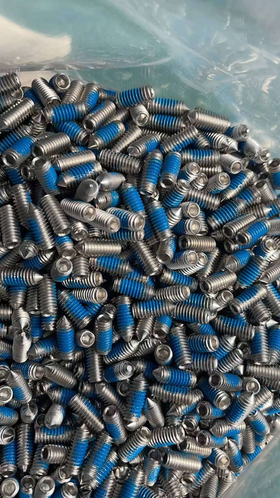 M4 x 10mm Socket Set Screw Cone Point SUS304 Stainless Steel Inox DIN914 Nylon Patch